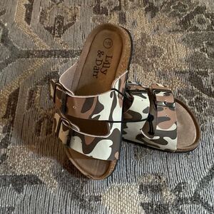 Lily&Dan Suede Sandals 